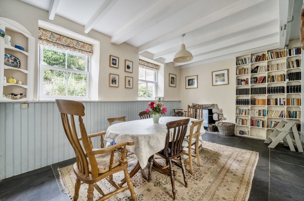 Property photo 3 of 26 1333034-1-688B821...