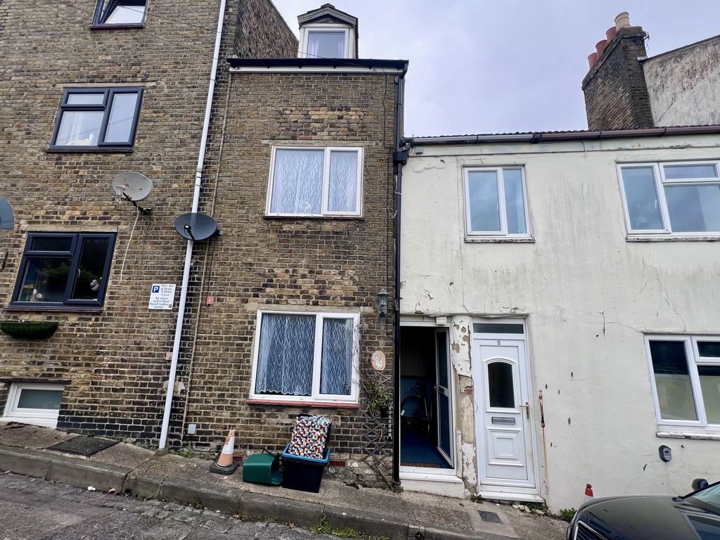 Property photo 3 of 18 Photo 6