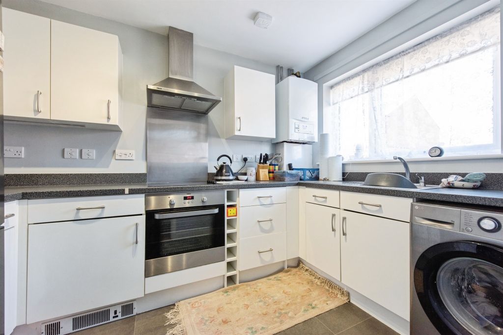 Property photo 2 of 16