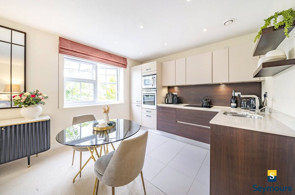 Additional image 4 of 2 bed flat for saleGuildford, Surrey GU1