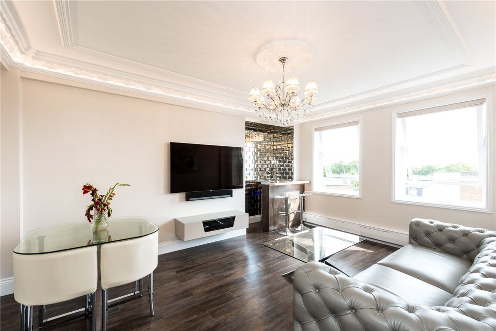 Property photo 3 of 16 Reception Room