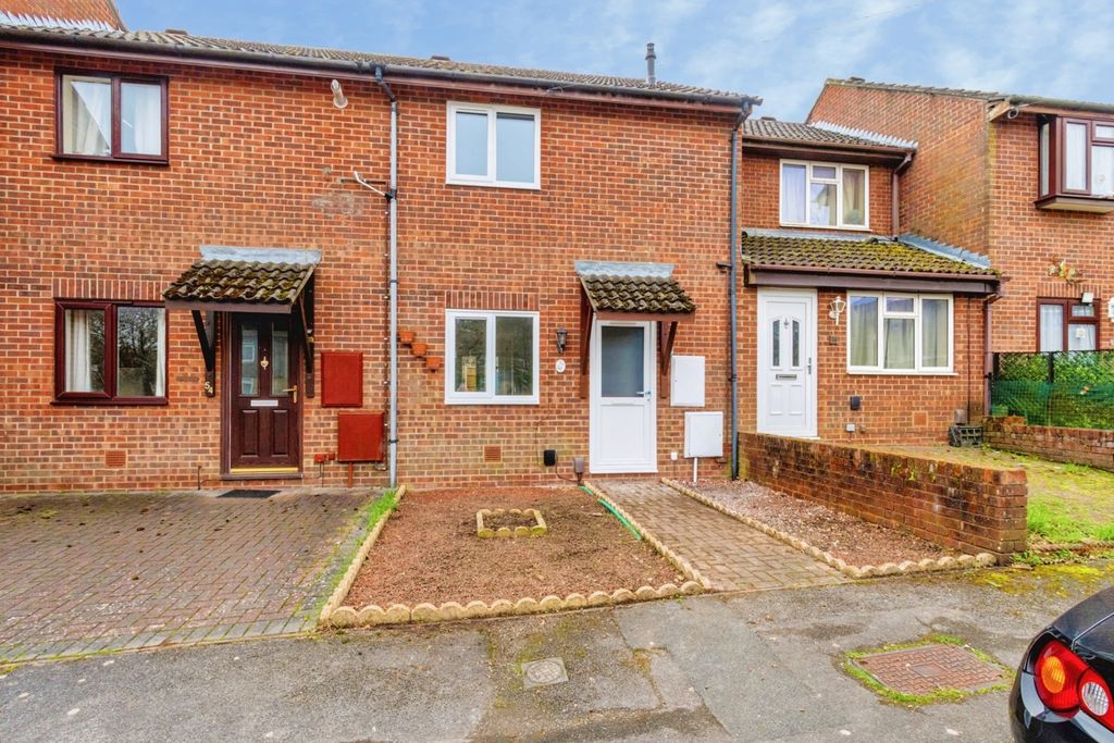 Property photo 1 of 16 Pbox-Img.Jpg