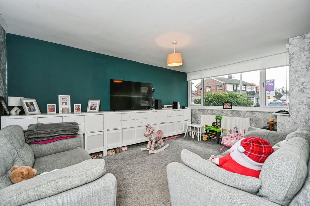 Property photo 3 of 15