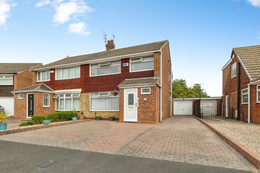 Property photo 1 of 17 Pbox-Img.Jpg