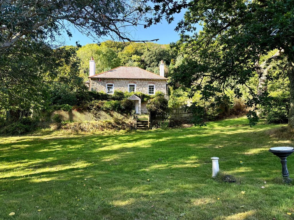 Property photo 1 of 46