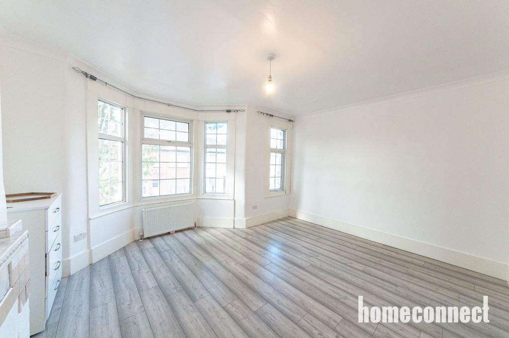 Property photo 1 of 26