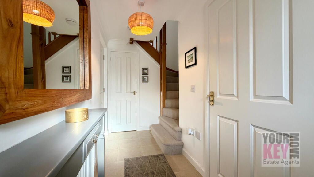 Property photo 2 of 21