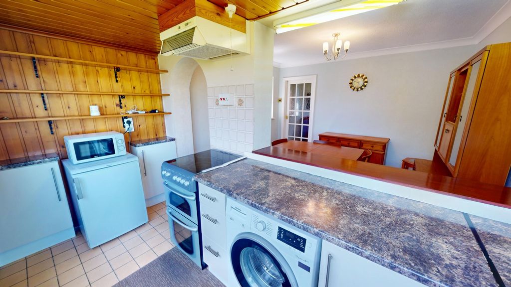 Property photo 2 of 22 4067142