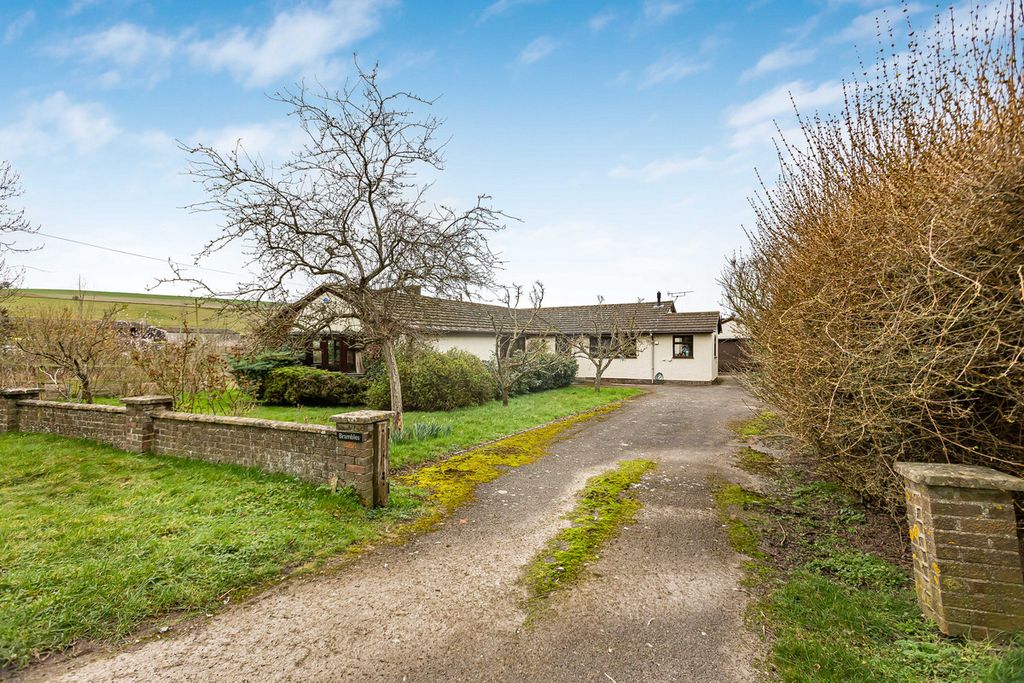 Property photo 3 of 24