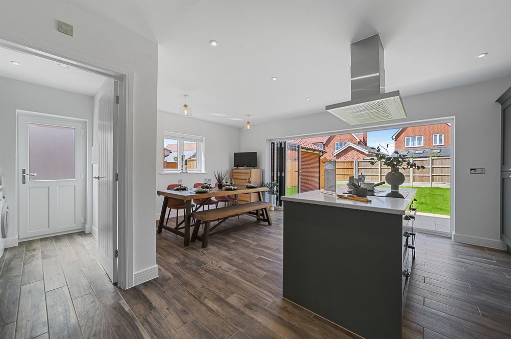 Property photo 2 of 16 Pt-Rose-Thevictoriaplot226-12.Jpg