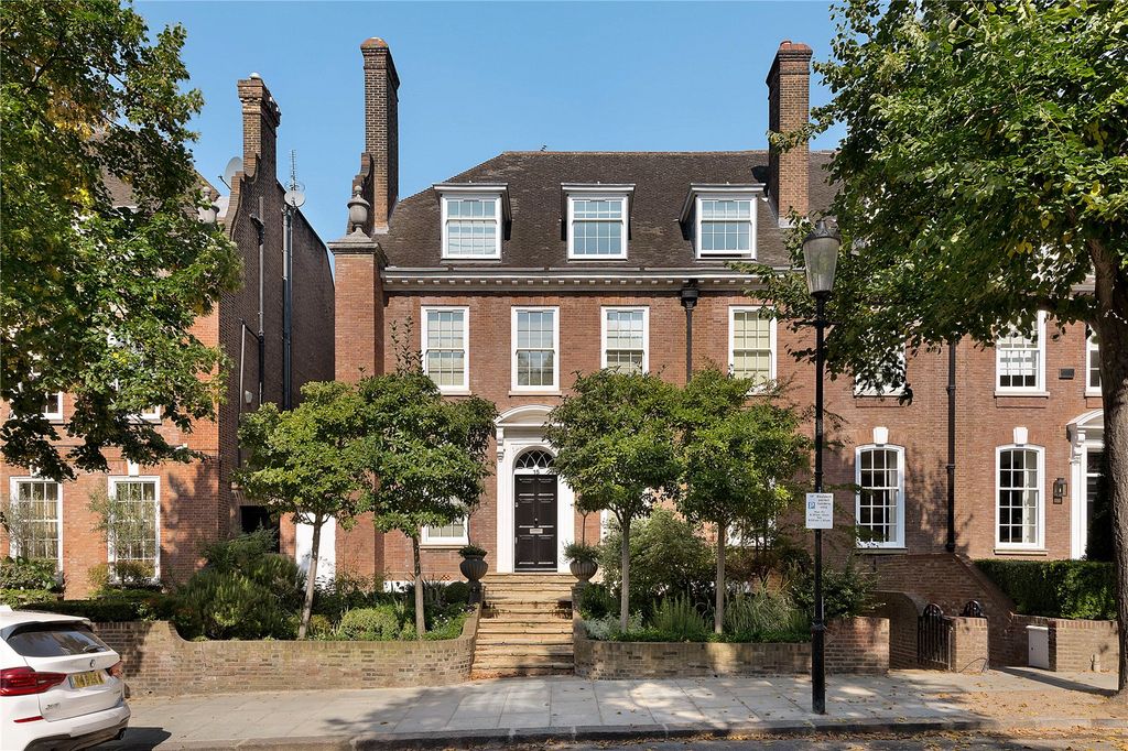 Property photo 1 of 16 External