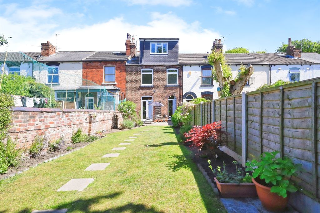 Property photo 1 of 24
