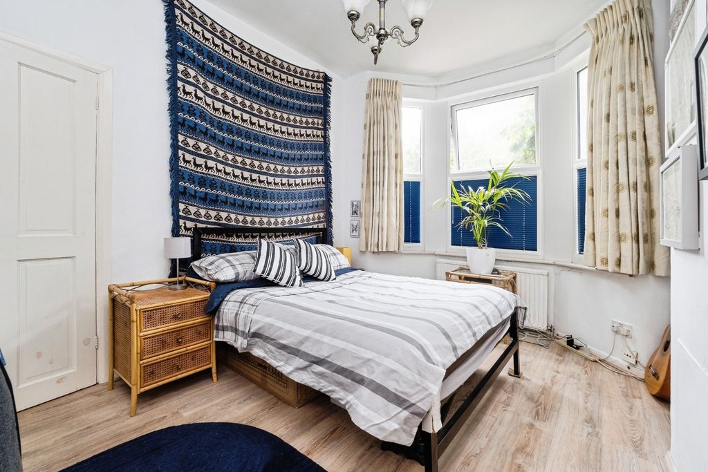 Property photo 1 of 17 Pbox-Img.Jpg