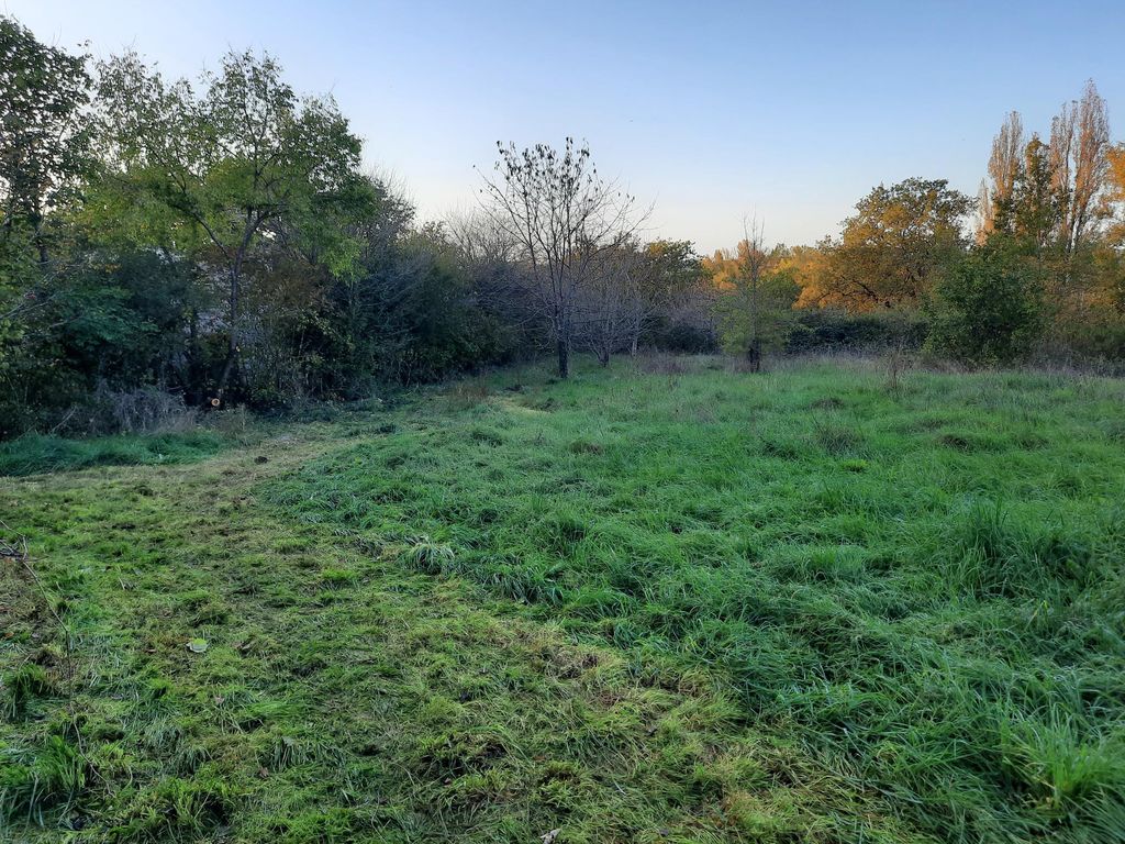 Property photo 2 of 19