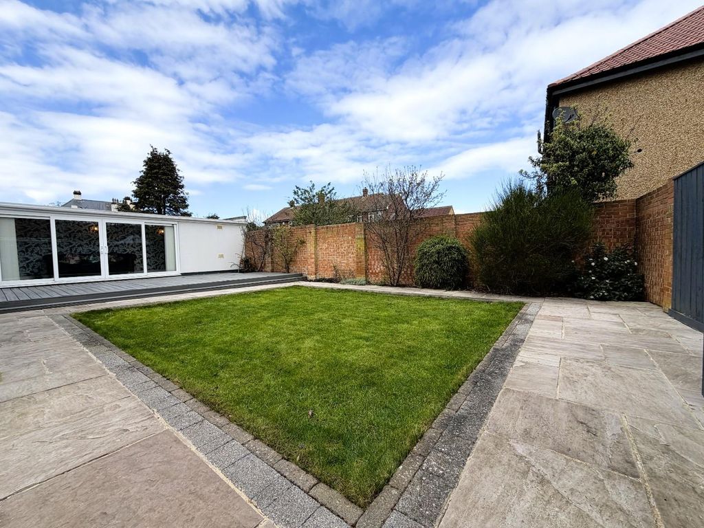 Property photo 2 of 42 Rear