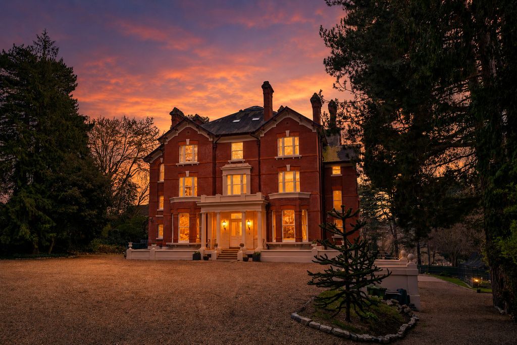 Additional image 2 of 8 bed detached house for saleLubbock Road, Chislehurst BR7