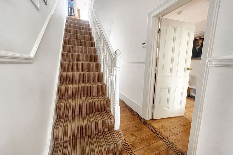 Property photo 2 of 17 Photo 9
