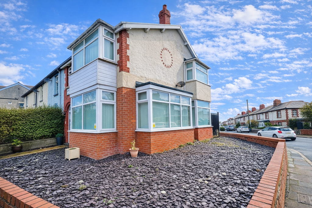 Property photo 1 of 17