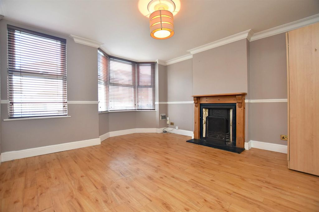 Property photo 2 of 9 1.Png