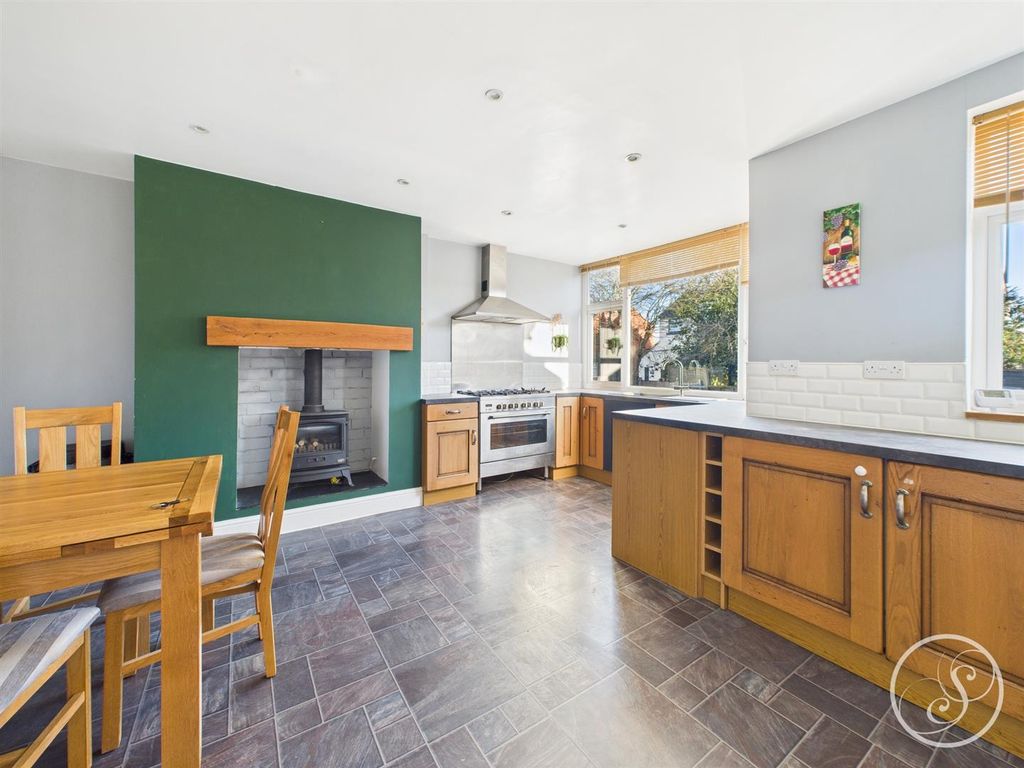 Property photo 3 of 21 Cam02071G0-Pr0790-Still008.Jpg