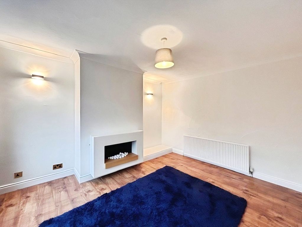 Property photo 2 of 16 Picture No. 04