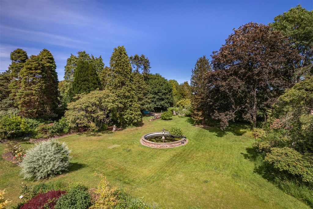 Property photo 2 of 22 2