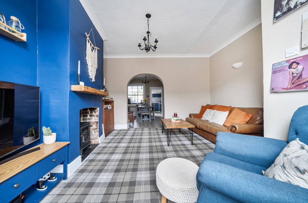 Property photo 2 of 21 1437067-17-69De68...