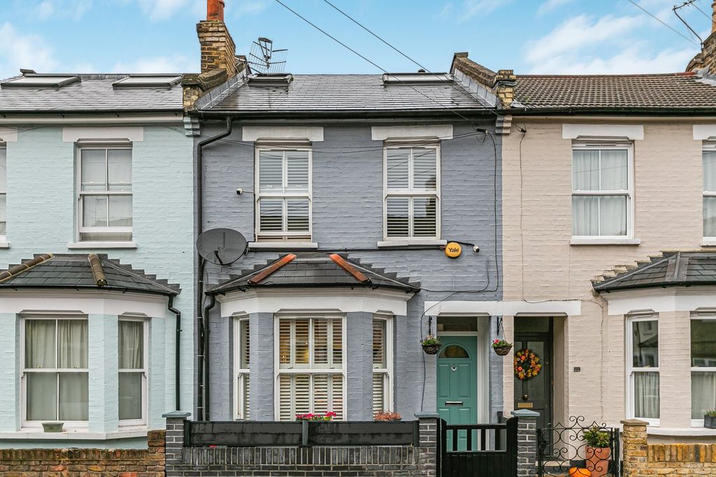 Property photo 1 of 16