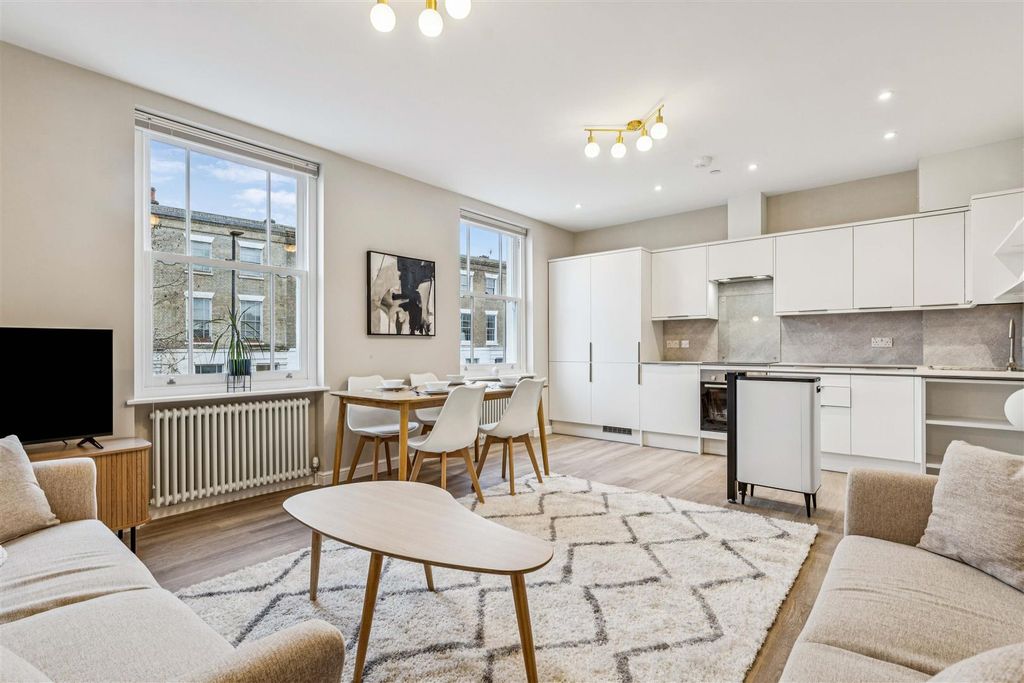 Property photo 2 of 9 7.Jpg