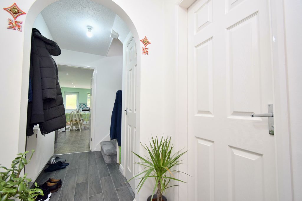 Property photo 2 of 29 Gallery