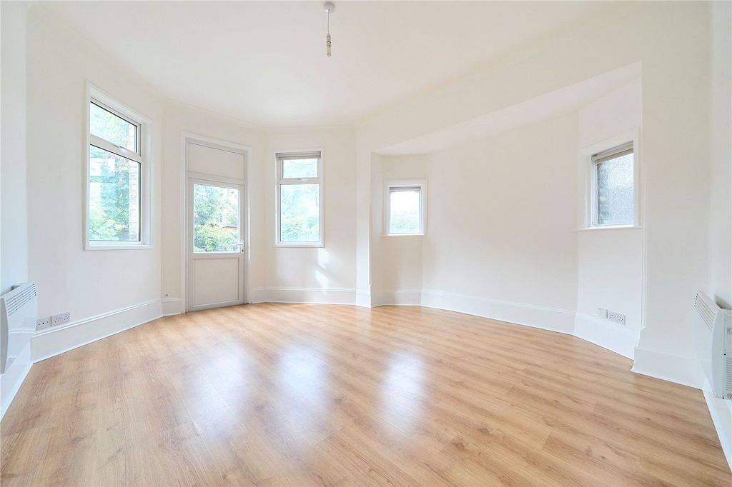 Property photo 1 of 11 Picture No. 02