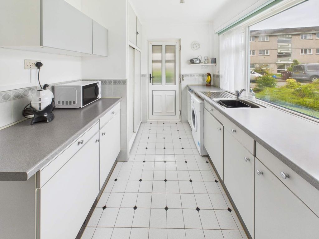 Property photo 2 of 16 Kitchen