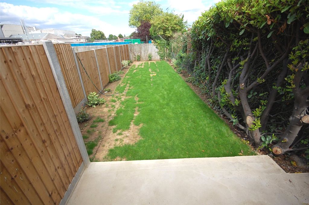 Property photo 3 of 10 Picture No. 01