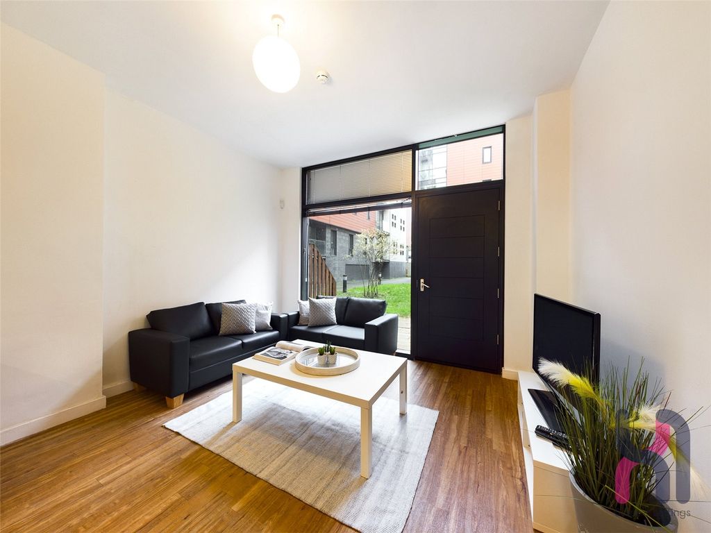 Property photo 2 of 12 Picture No. 25