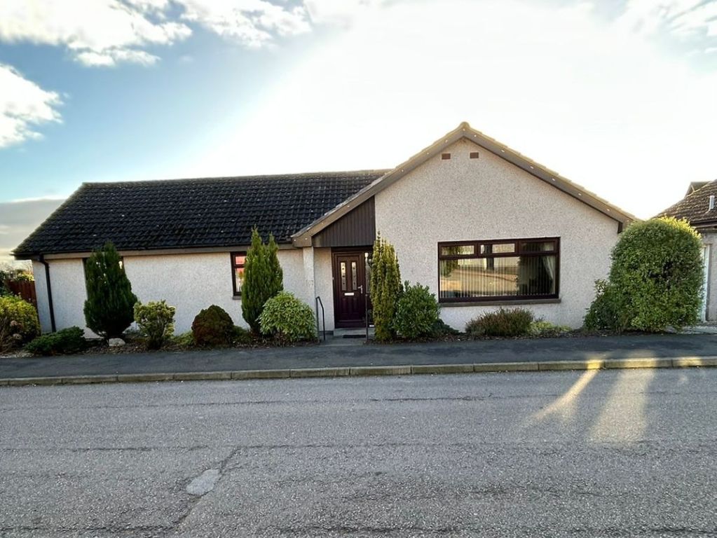 Property photo 1 of 13 Front