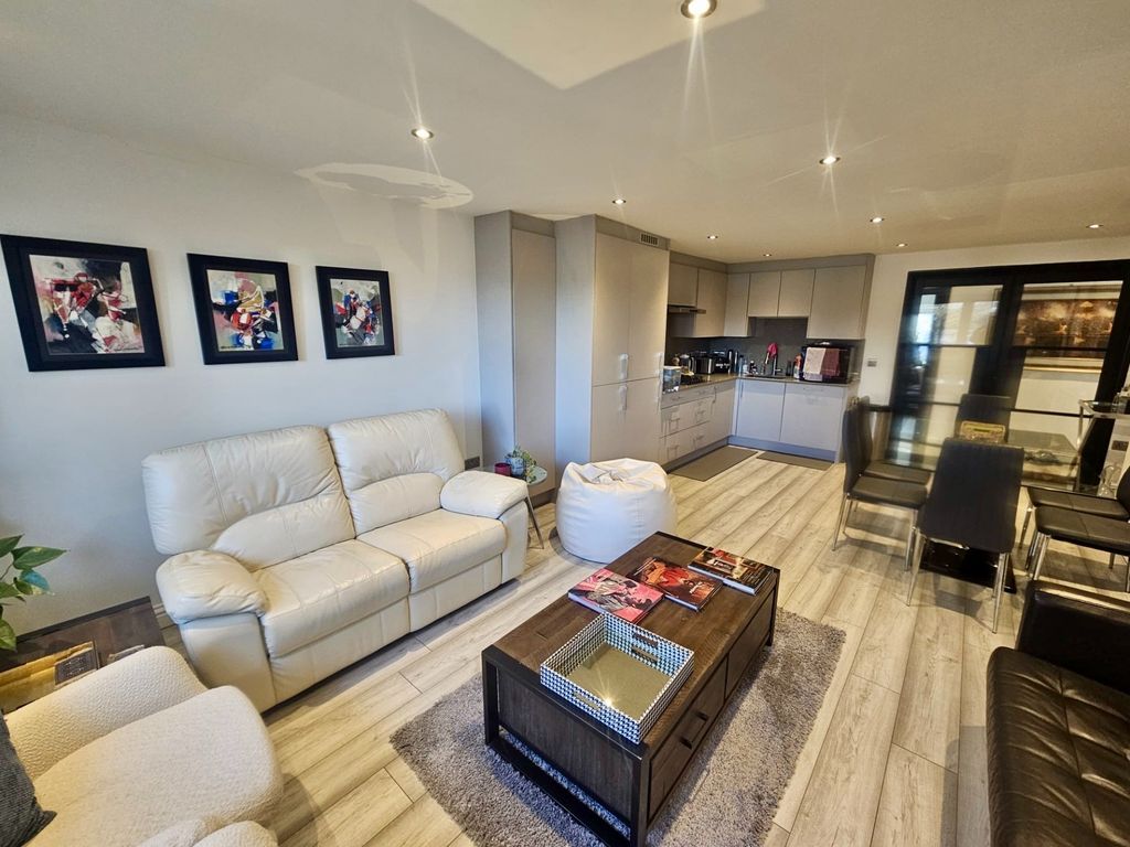 Property photo 3 of 14 Photo 36