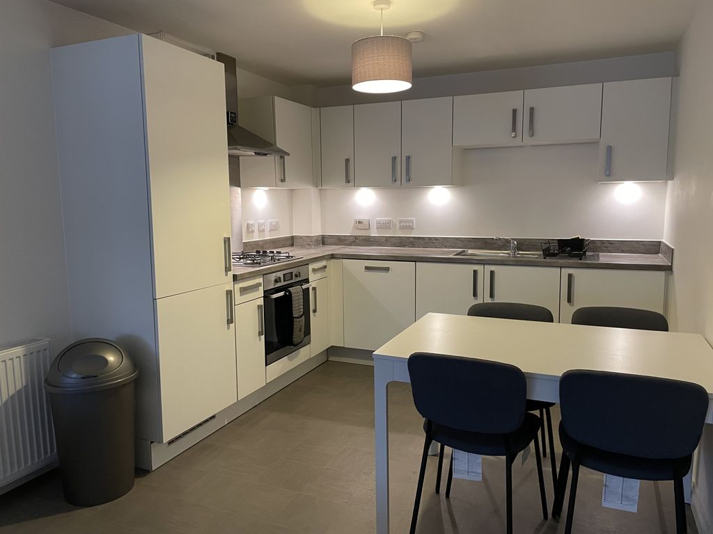 Property photo 2 of 11 Gallery