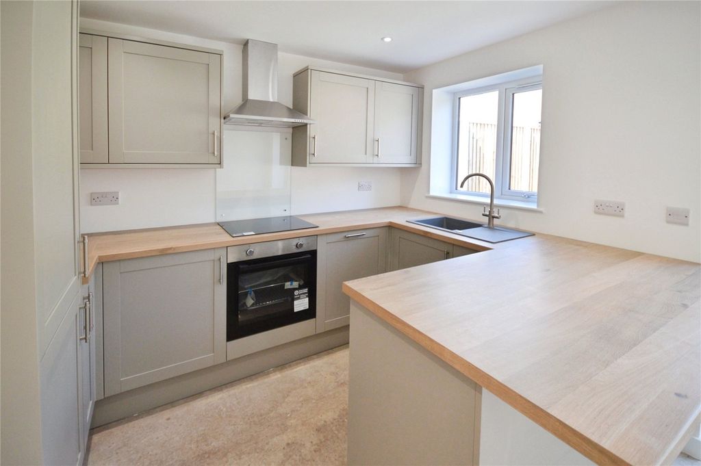 Property photo 2 of 15 Picture No. 06