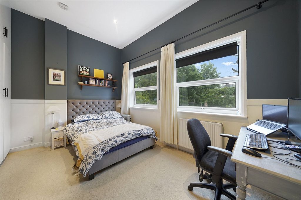 Property photo 2 of 19 Picture No. 28