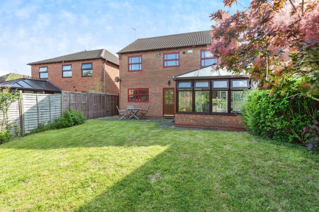 Property photo 2 of 20 Rear Garden