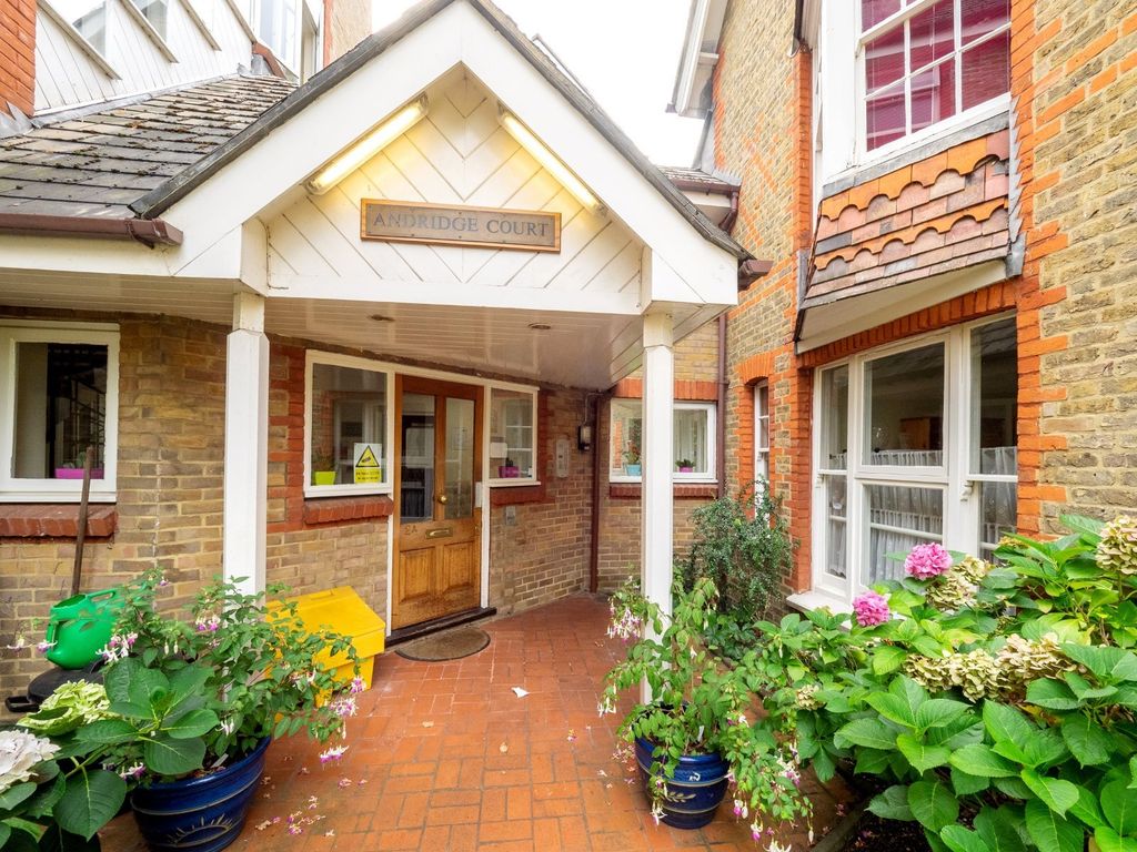 Property photo 2 of 17 Picture No. 13