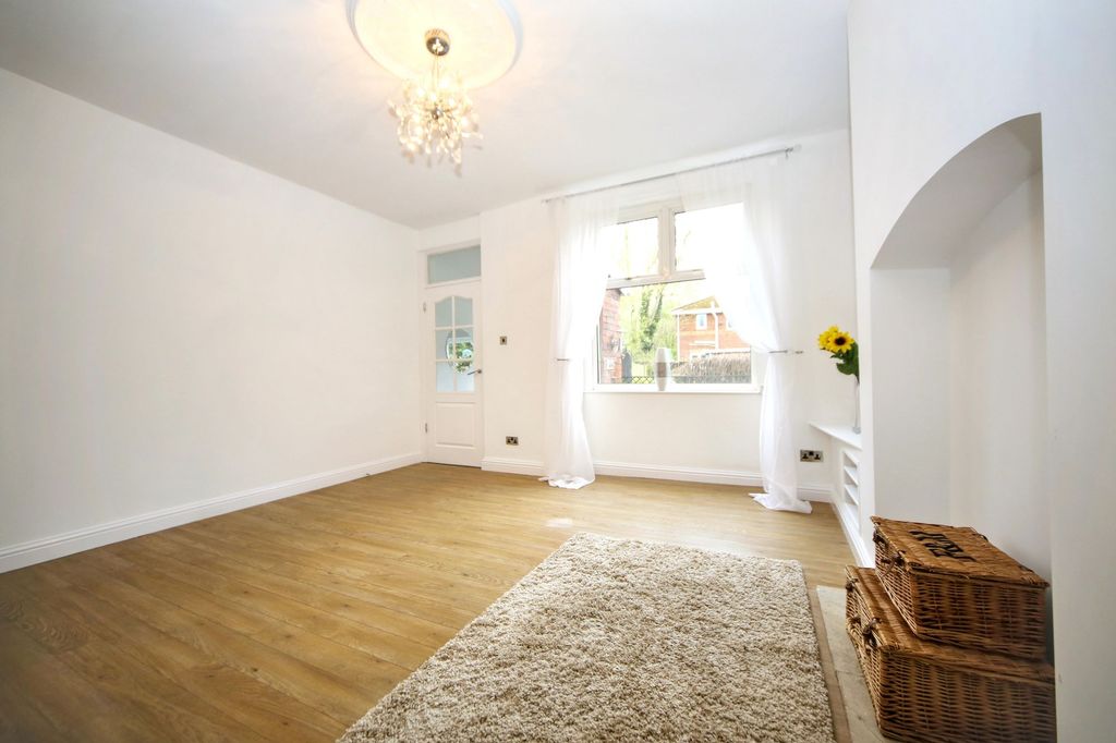 Property photo 3 of 19