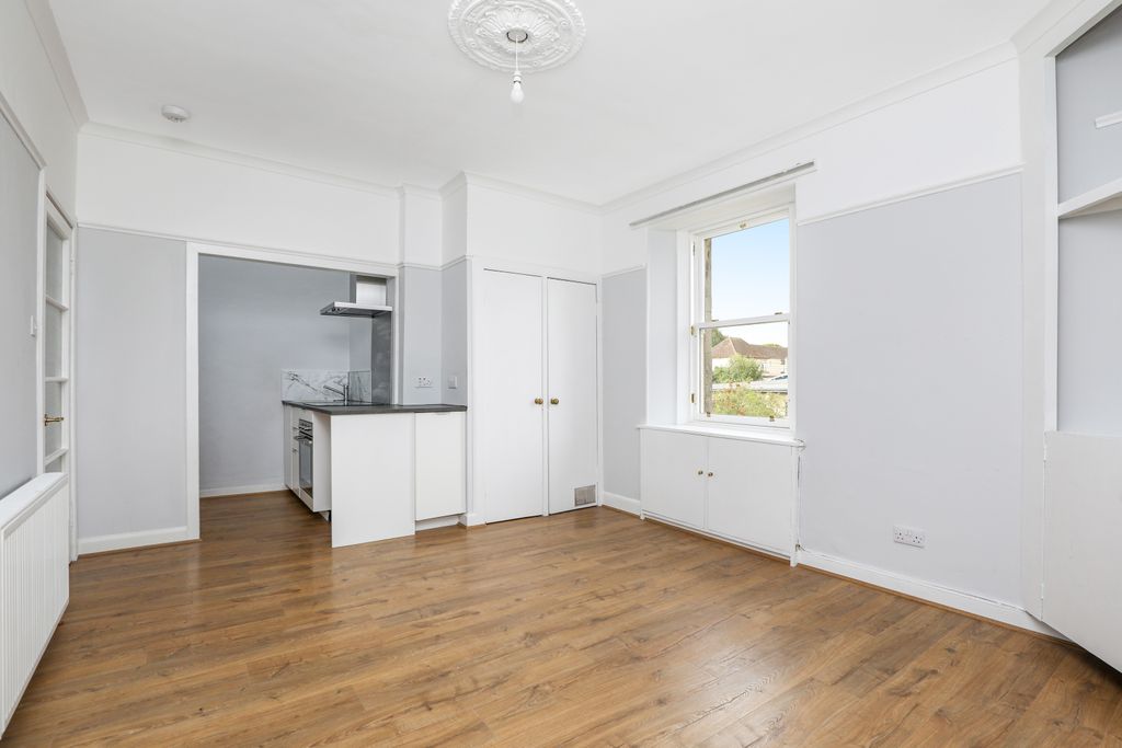 Property photo 3 of 18 Property Image 3