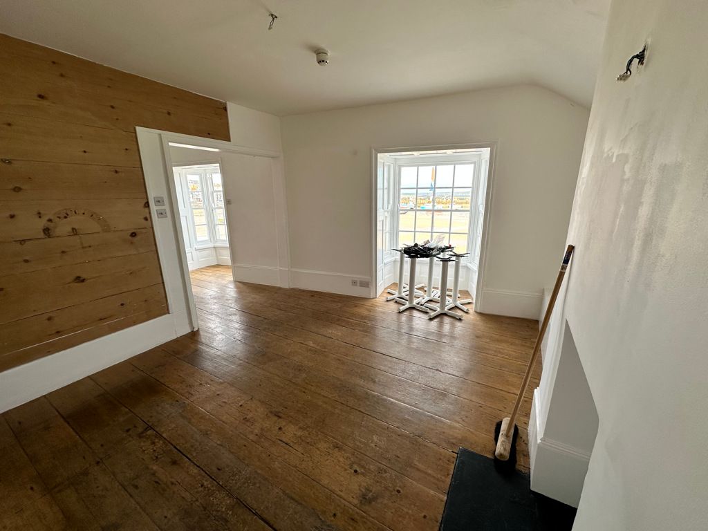 Property photo 3 of 10 Photo 14