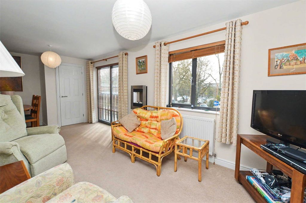 Property photo 3 of 8 Picture No. 38