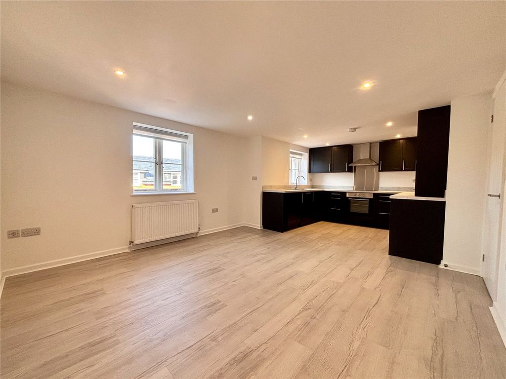 Property photo 3 of 16 Picture No. 15