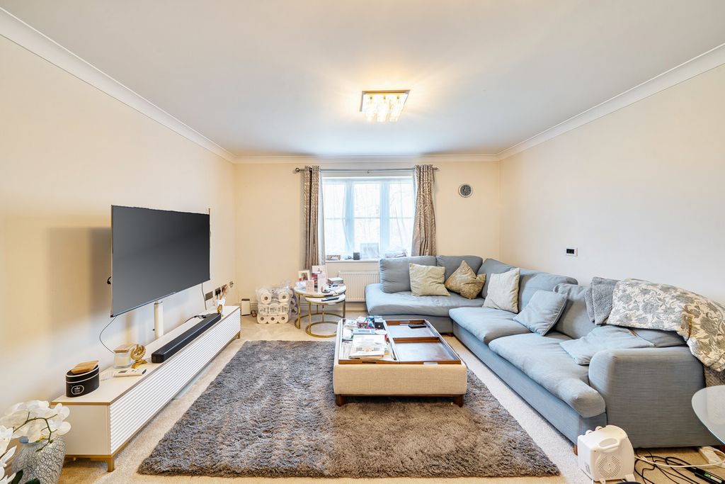 Property photo 2 of 12 1431407-17-69c544...