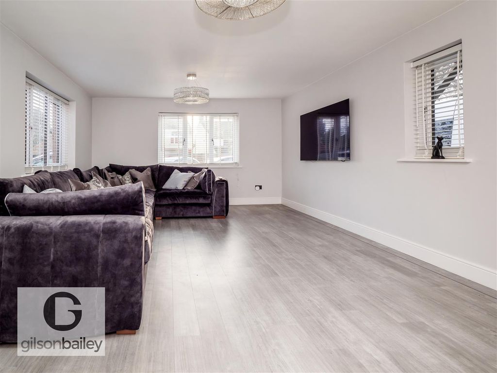 Property photo 3 of 41 19Churchgreen-14.Jpg