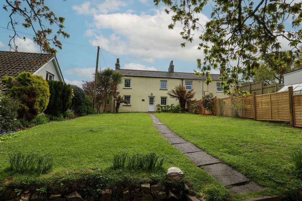 Property photo 1 of 22