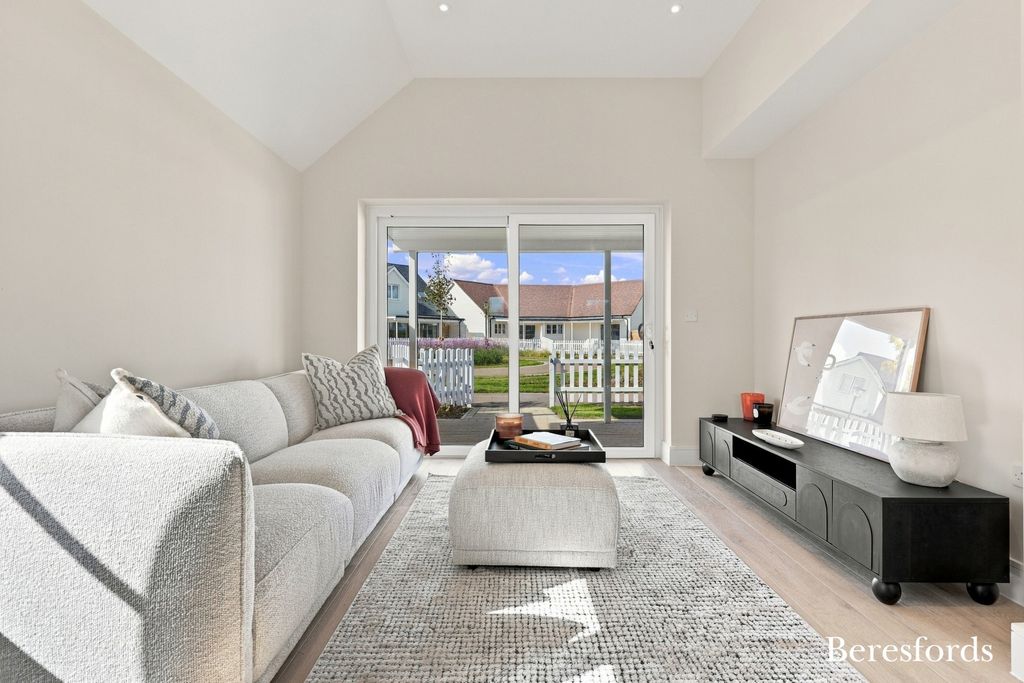 Property photo 3 of 16 Picture No. 05